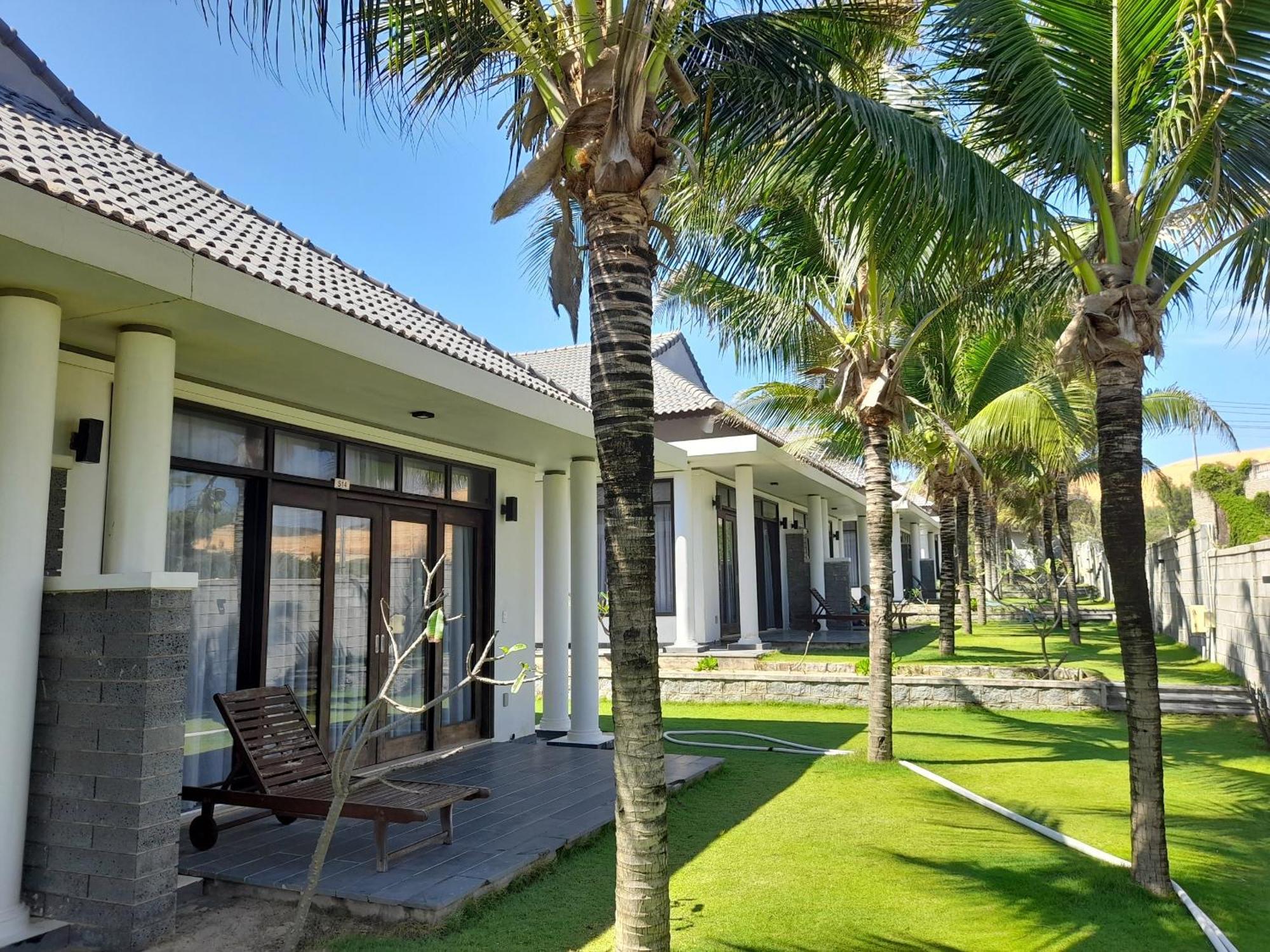 Starlight Villa Beach Resort & Spa Фантхьет Экстерьер фото