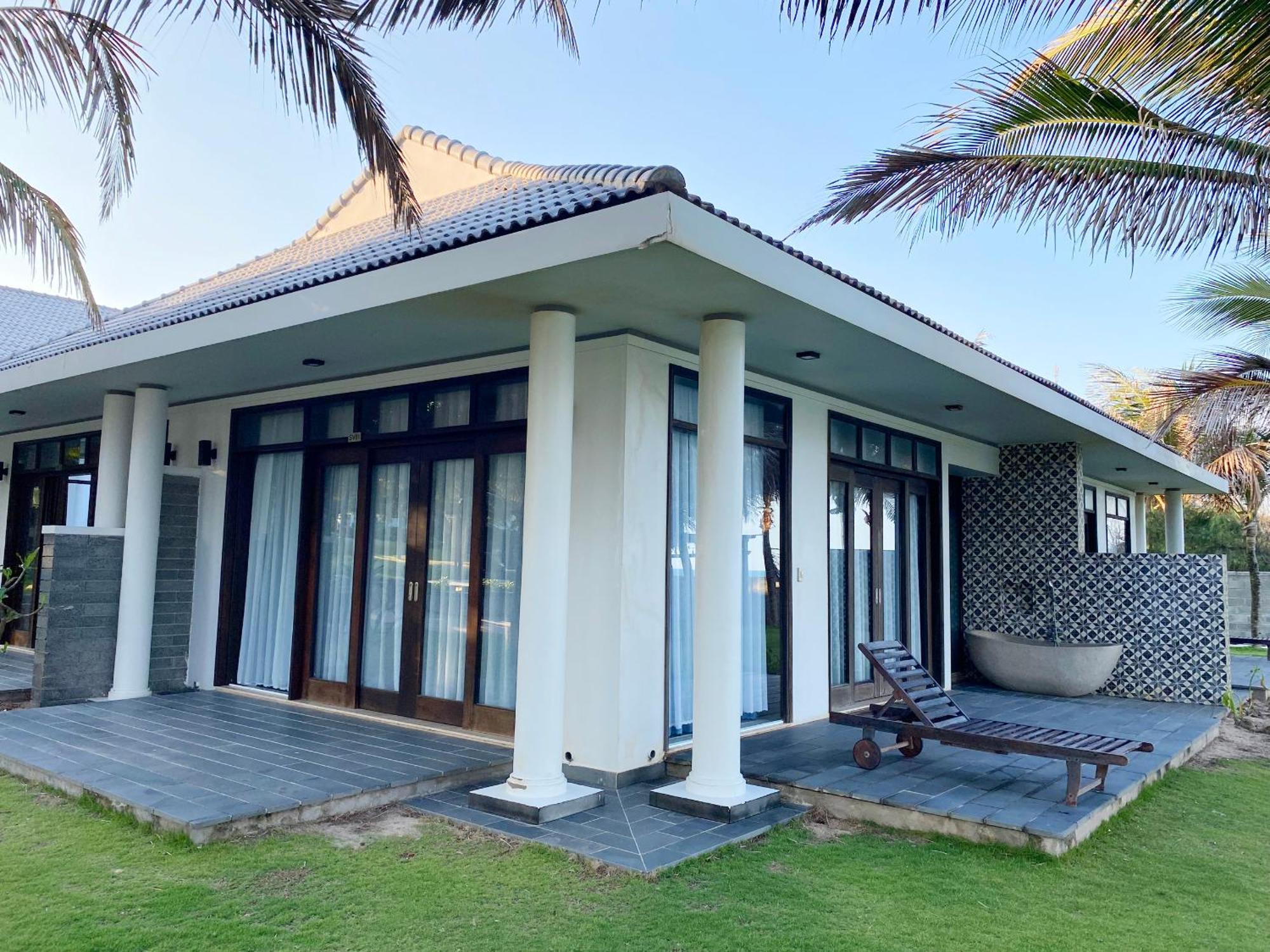 Starlight Villa Beach Resort & Spa Фантхьет Экстерьер фото