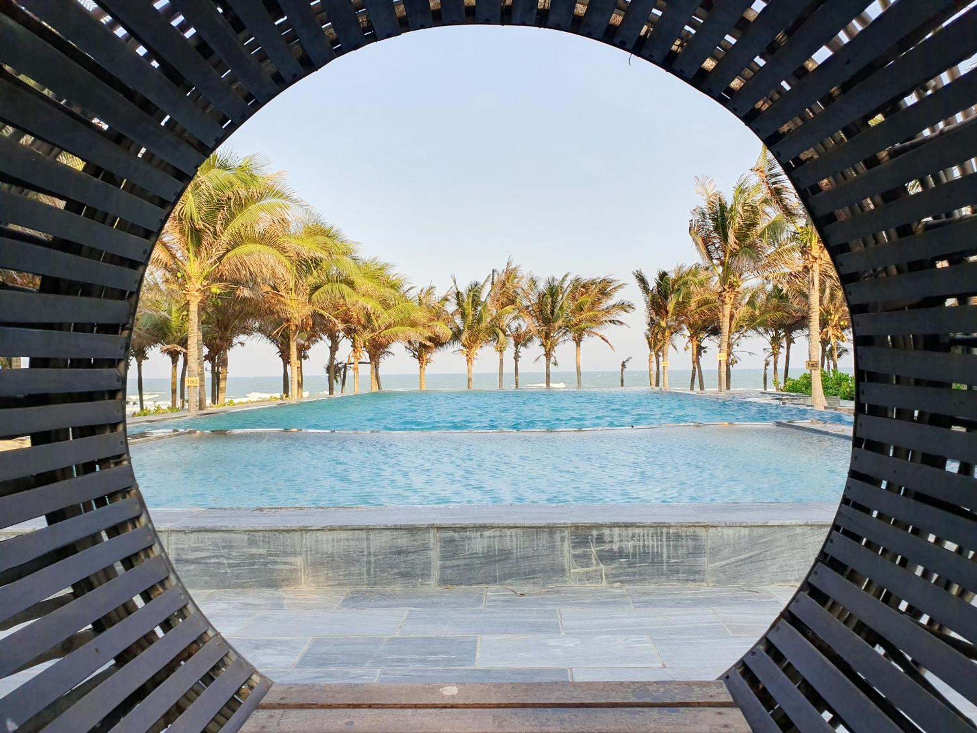 Starlight Villa Beach Resort & Spa Фантхьет Экстерьер фото
