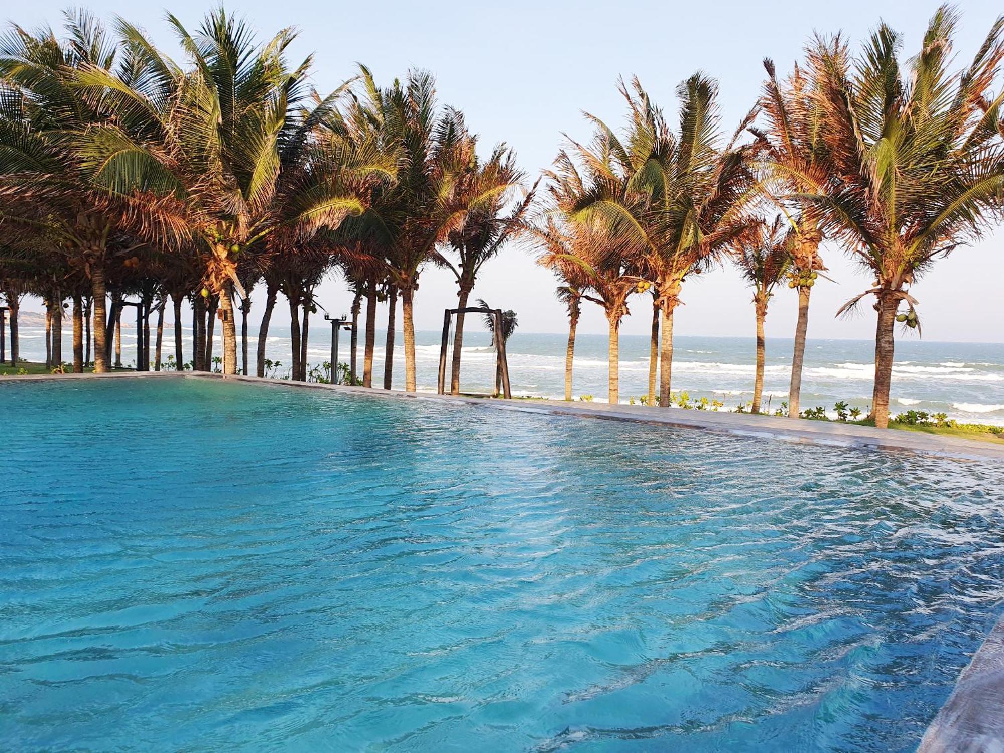Starlight Villa Beach Resort & Spa Фантхьет Экстерьер фото