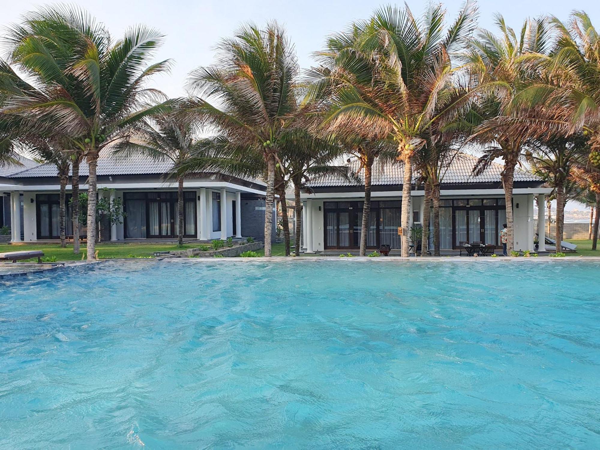 Starlight Villa Beach Resort & Spa Фантхьет Экстерьер фото