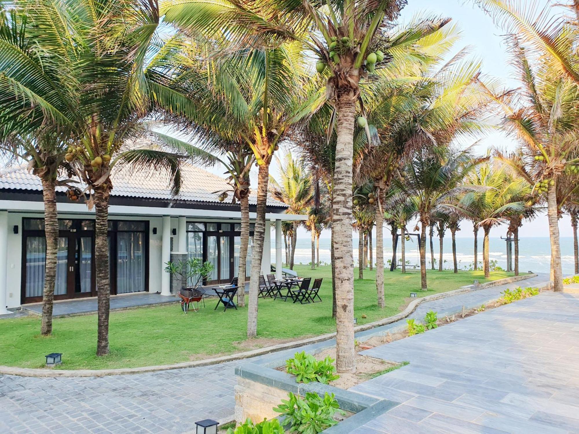 Starlight Villa Beach Resort & Spa Фантхьет Экстерьер фото