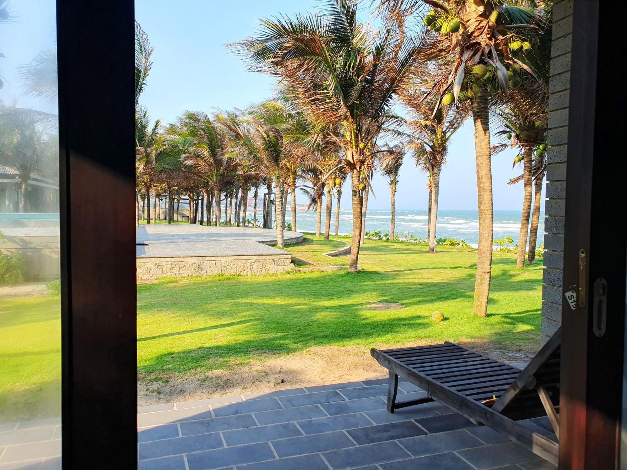 Starlight Villa Beach Resort & Spa Фантхьет Экстерьер фото