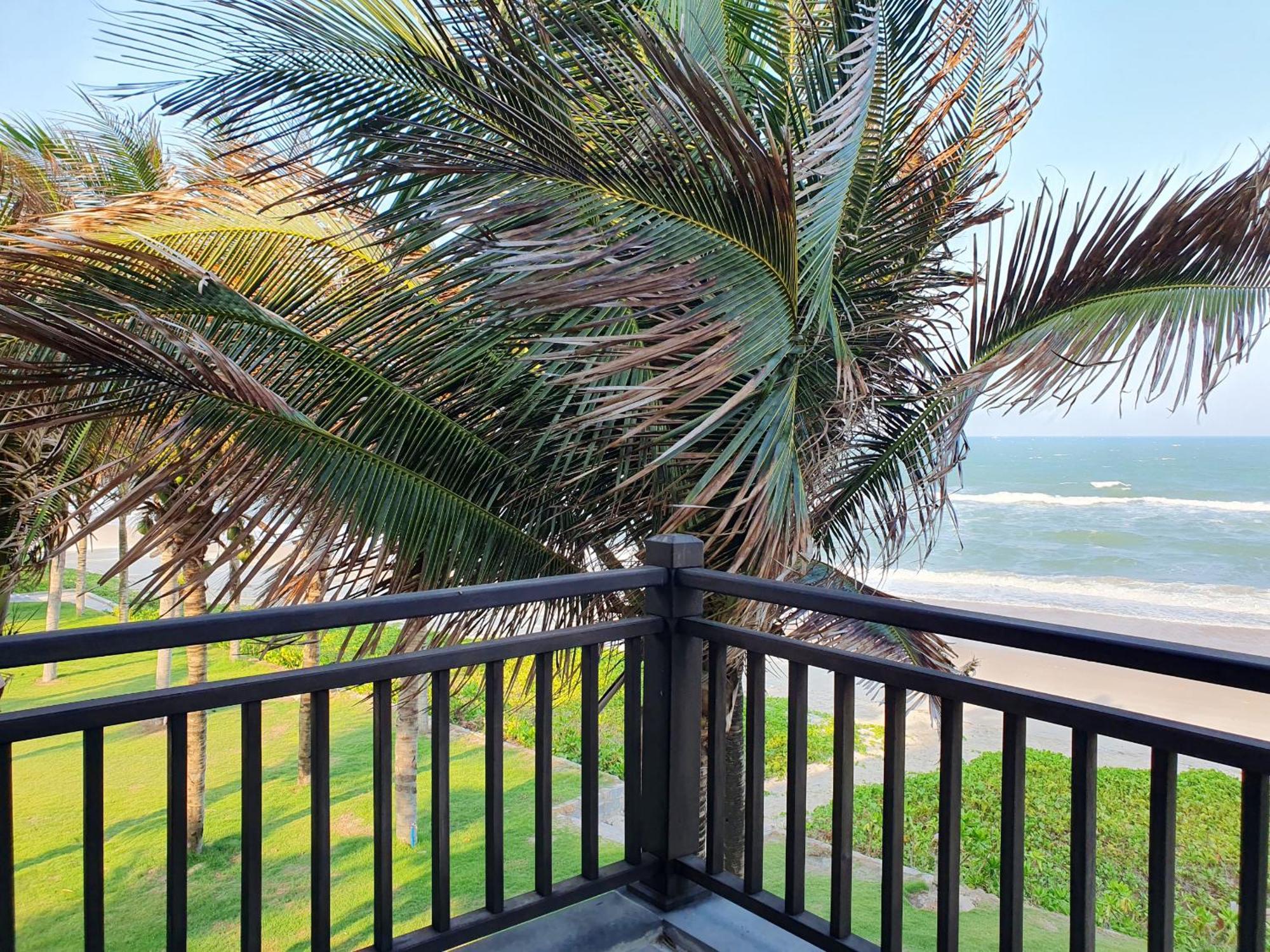 Starlight Villa Beach Resort & Spa Фантхьет Экстерьер фото